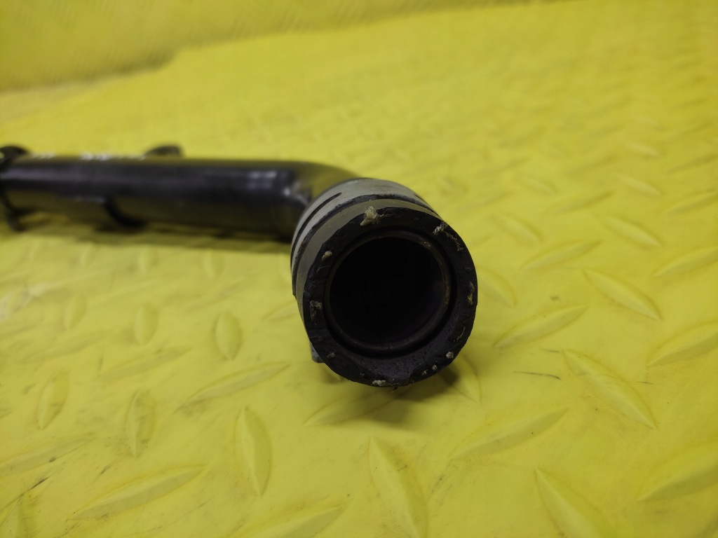 фото №4, Audi a6 c6 2.0 fsi шланг wody 06d121065l