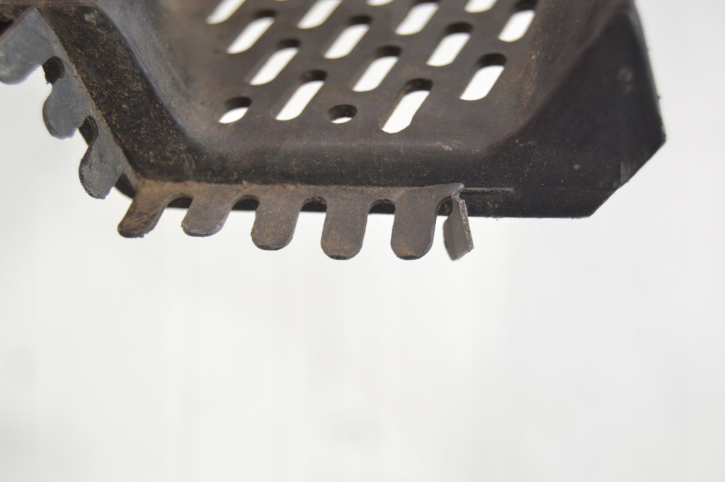 Захист механізму двірники жабо mercedes r129 sl 1298240019 Доставка