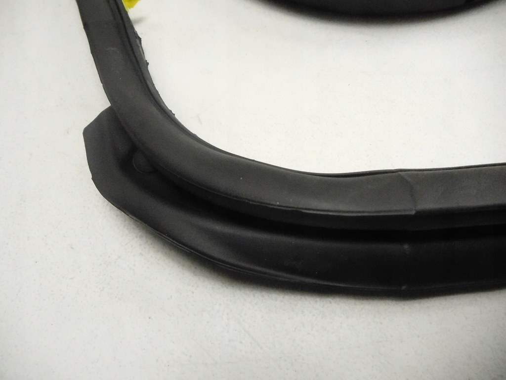 фото №7, Nissan оригинальный номер 82830-3vv0a note