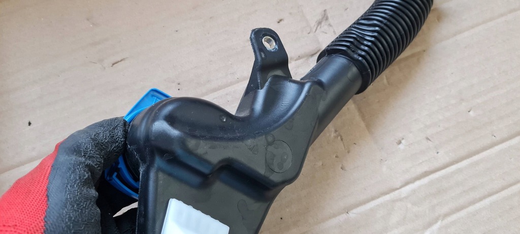 фото №11, S3 8y a3 lift заливная горловина трубка омывателя бачок жидкость 8y0955462a