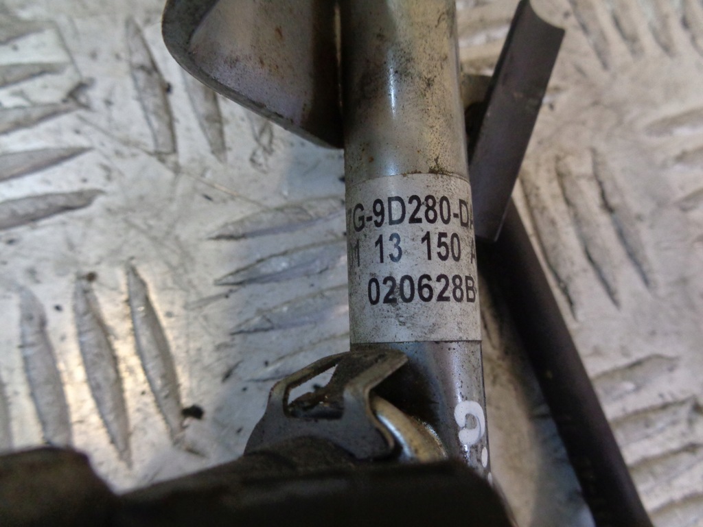 фото №6, Молдинг впрыскная mazda 6 2.0b 16v gg gy 02-