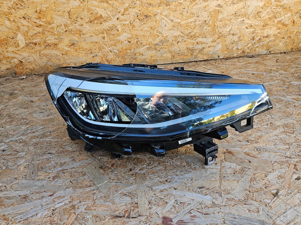 фото №1, Vw id4 id 4 лампа права перед full led передня