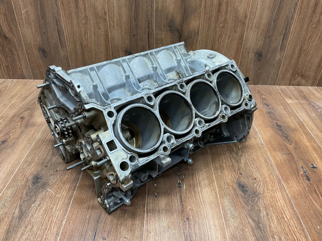 Блок двигателя mercedes-benz sl r129 1130101605 r1130101605 Цена