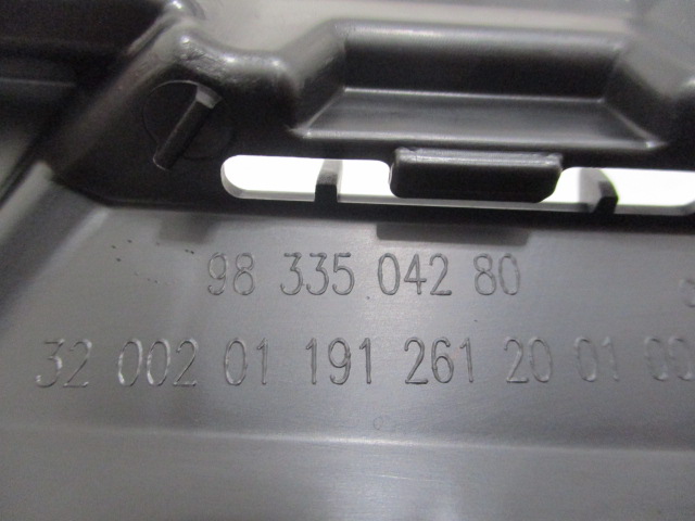 фото №11, Citroen c3 iii lift рамка лампы правая nowa