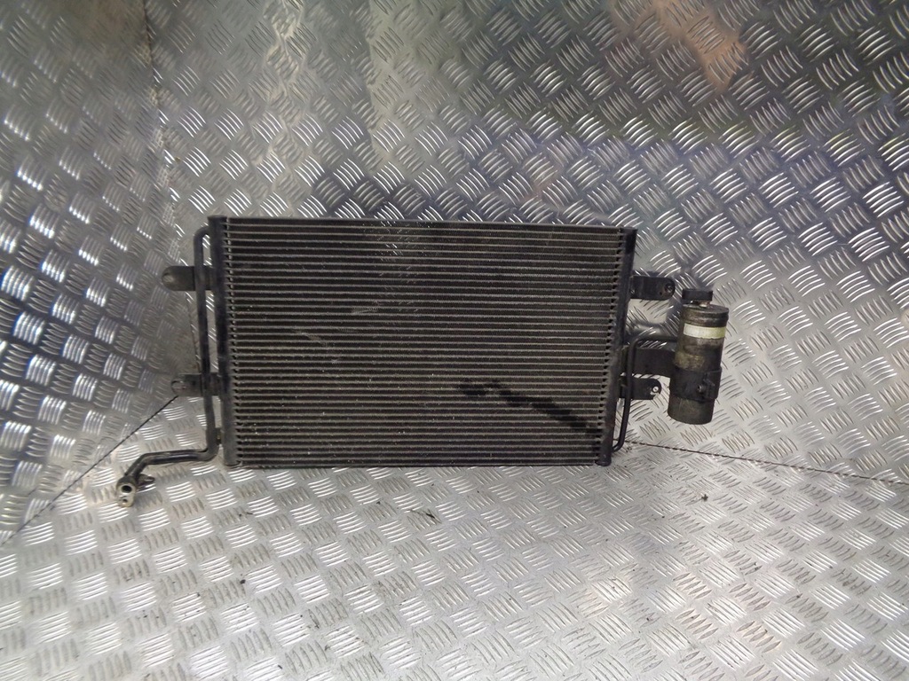 фото №1, Volkswagen оригинальный номер 1j0820411d радиатор кондиционера