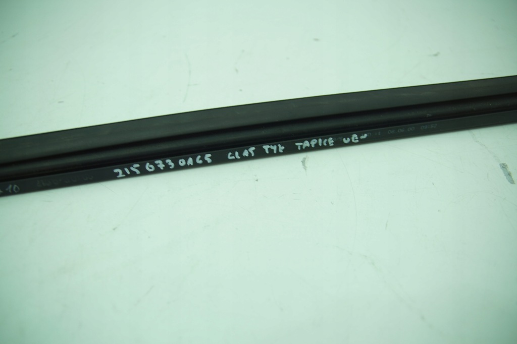 фото №12, Молдинг прокладка внутрішня оббивка задня ліва права mercedes cl w215