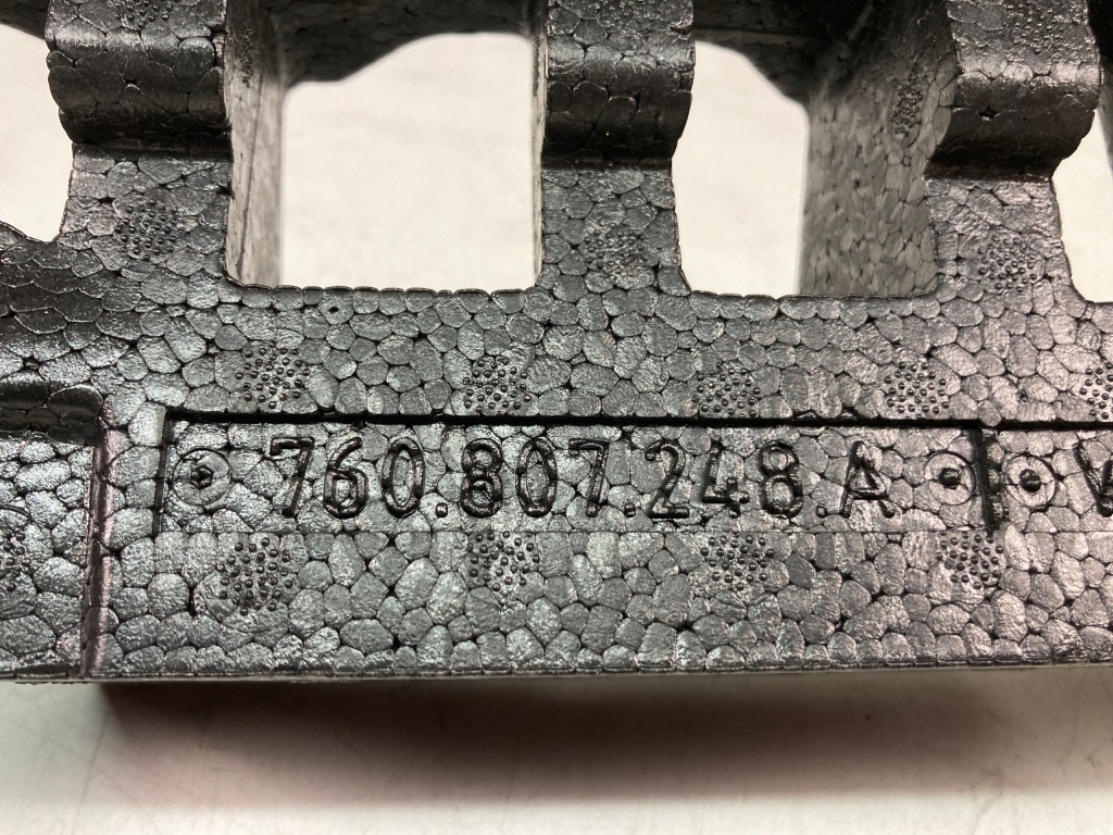 Абсорбер пена бампера передней  vw touareg 3 3 с Разборки