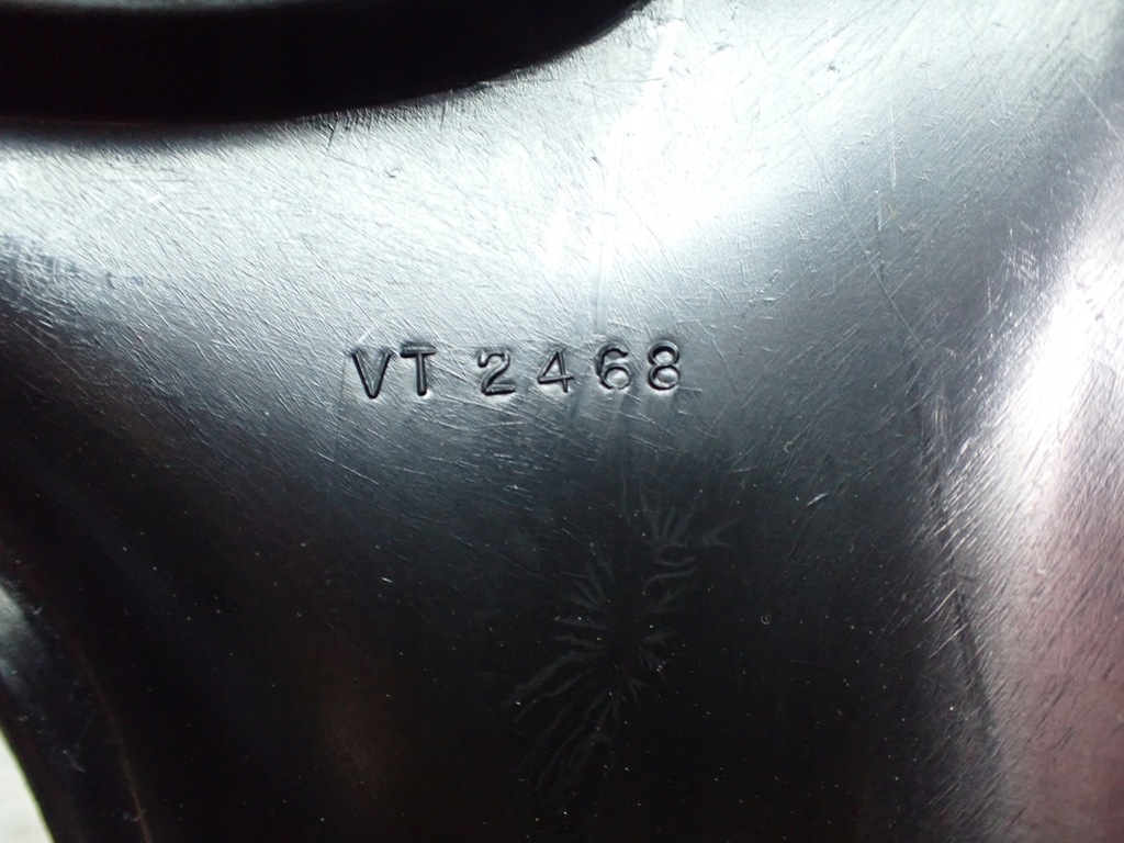 фото №13, Туннель средний рамка панели chevrolet corvette c5