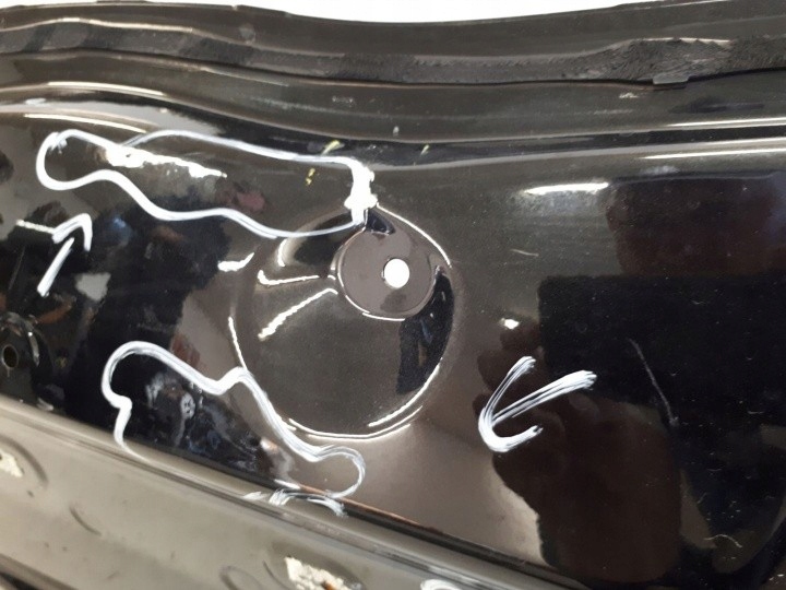 фото №3, Toyota yaris iii lift 2017 кришка багажника задня