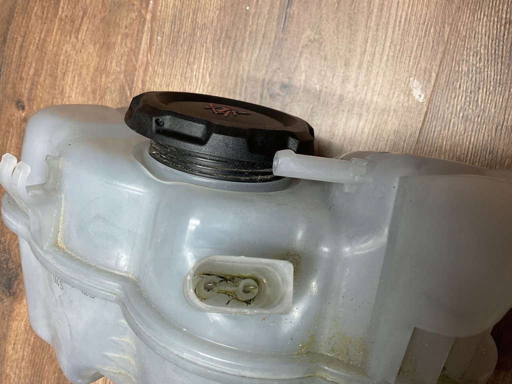 фото №5, Бак расширительный audi q4 e-tron vw id.3 1ea121407f