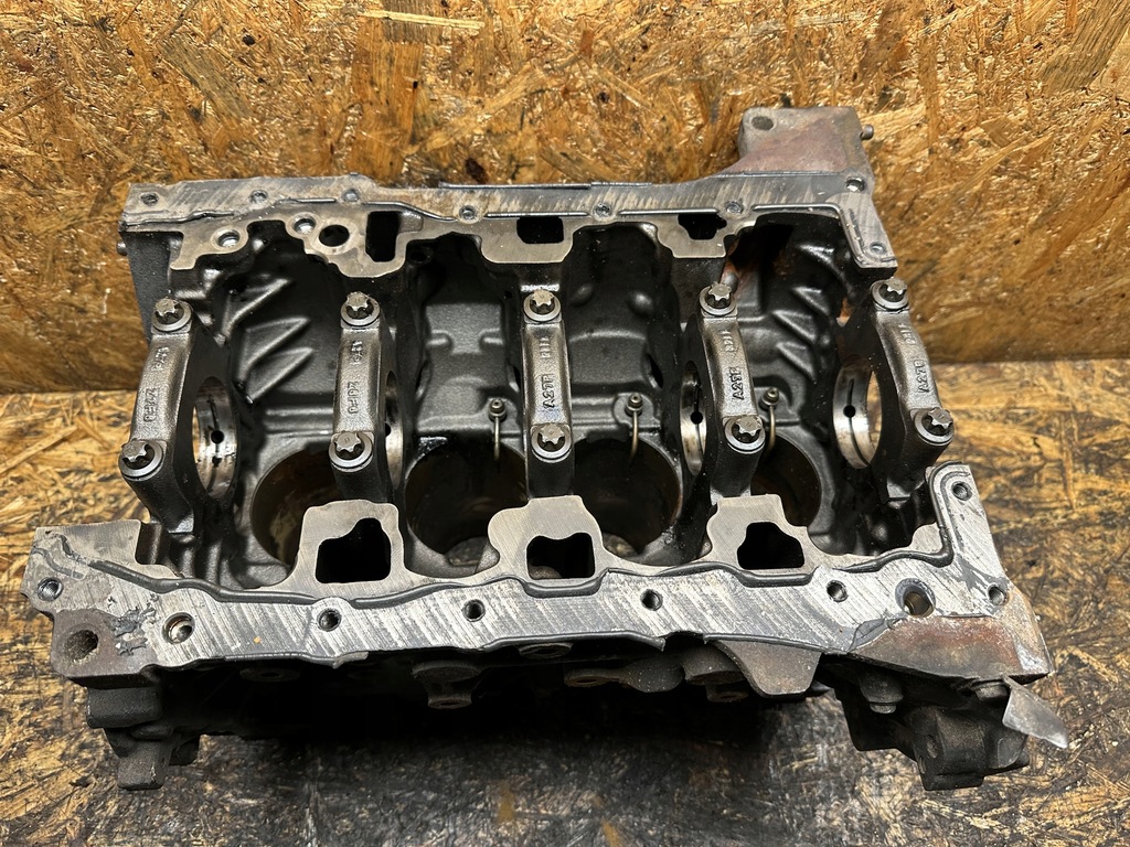 фото №10, Блок двигуна master 2.3 rwd m9ta700 m9t 700