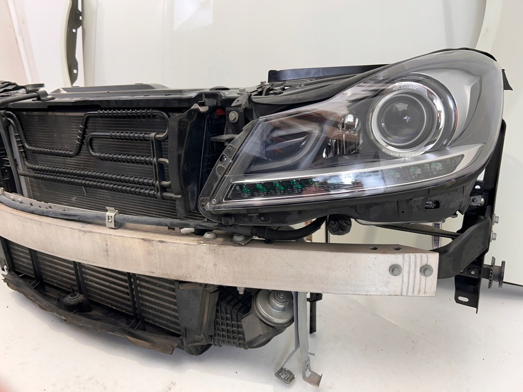 фото №10, Mercedes w204 lift amg бампер капот крила pas лампи bi ксенон перед