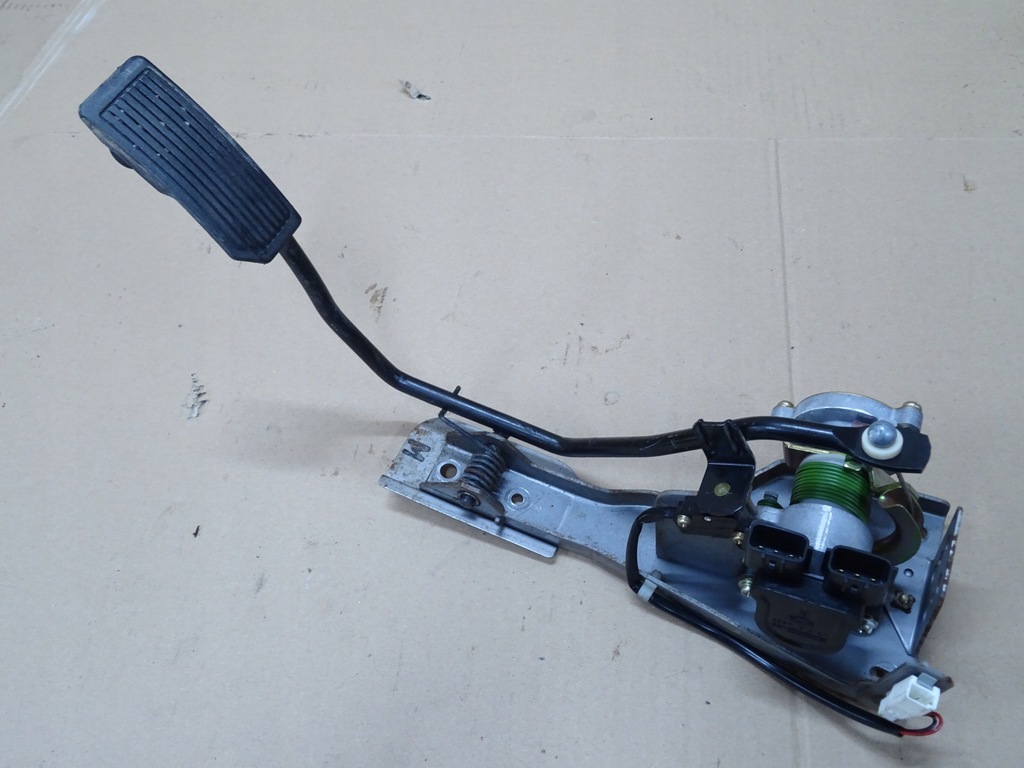 фото №1, Patrol педаль газа потенциометр gr y61 3,0 di