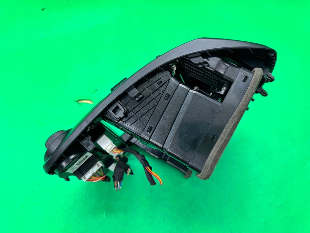 фото №9, Рамка консоли радио дисплей панель обдув kia ceed i 1 06-09 europa