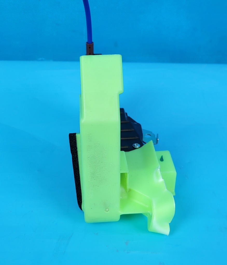 фото №8, Kia sportage v 23r замок дверь правый перед 81320-r2000