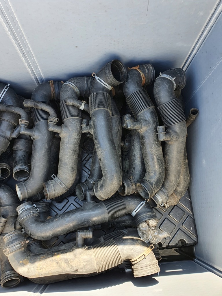 Купити Шланг труба інтеркулер vw t5 t6 7h0129615d