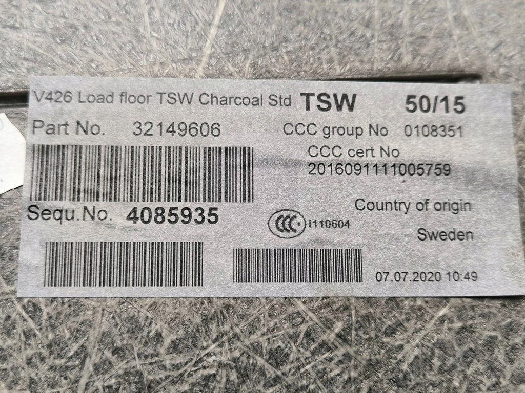 фото №8, Volvo xc60 2019 обшивка багажника