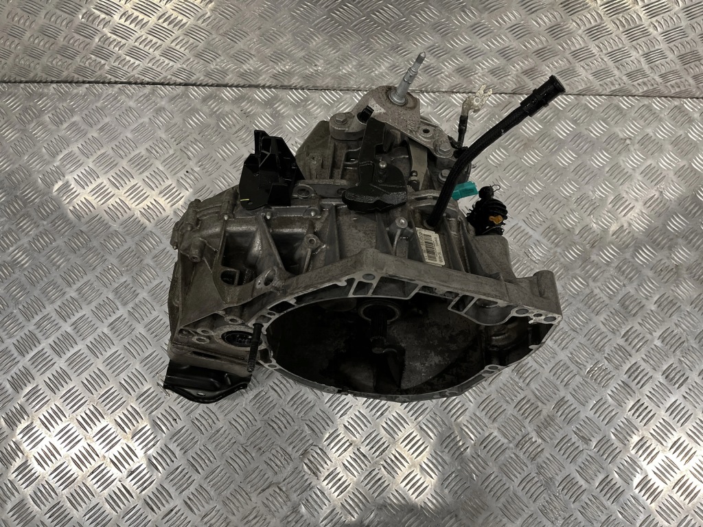 фото №2, Коробка передач передач renault captur ii 19- 1.3 tce tl4364