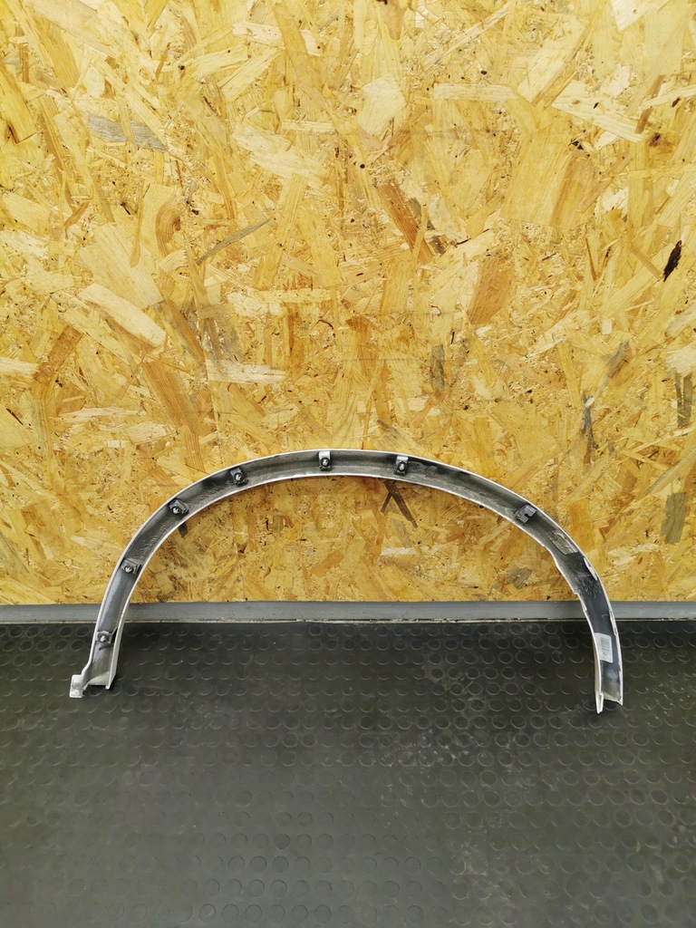 фото №4, Dodge durango srt молдинг накладка підкрилок правий задня