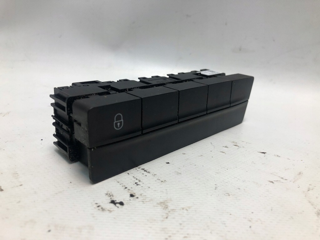 фото №1, Skoda octavia iii кнопка закрытия дверь