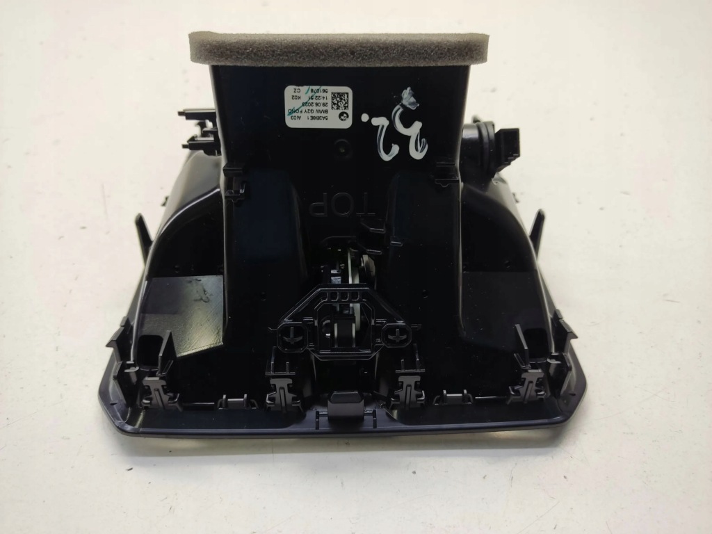 фото №6, Bmw 3 g20 g21 2023 решётка обдув консоли центральной 5a3b8e1