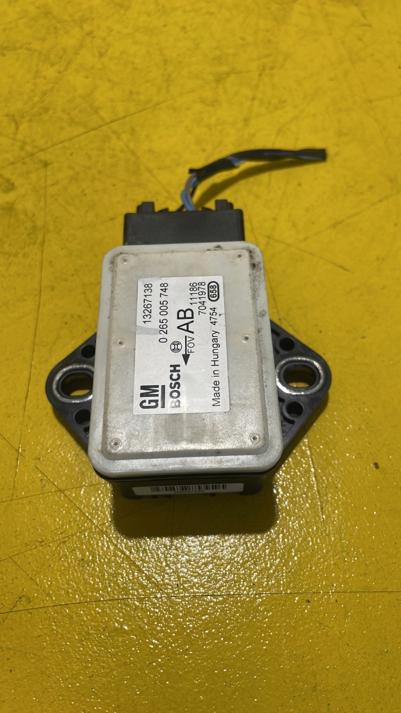 фото №1, Opel meriva b - датчик / модуль esp - 13267138