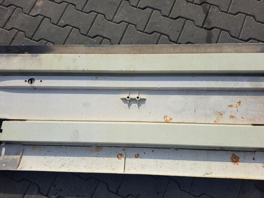 Купить Обшивка защита ветровик межосевая левая renault magnum dxi