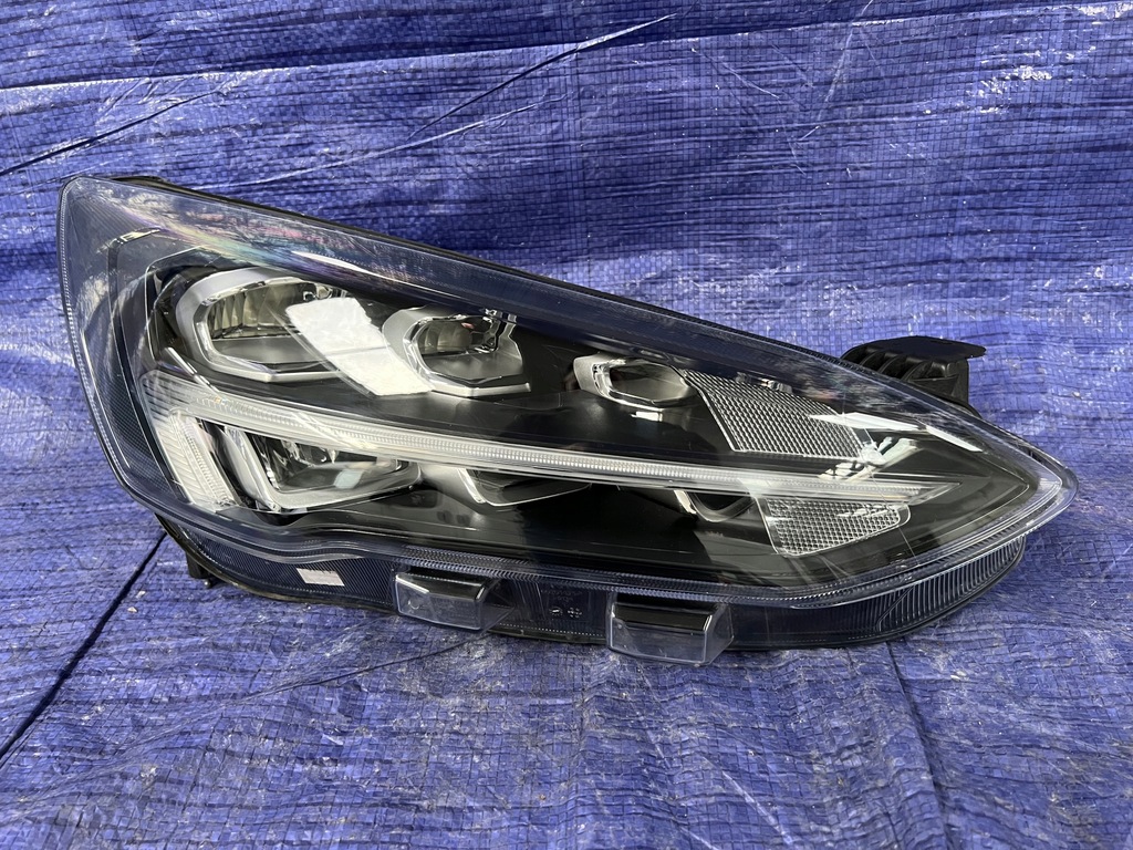 фото №1, Ford focus mk4 правая лампа full led