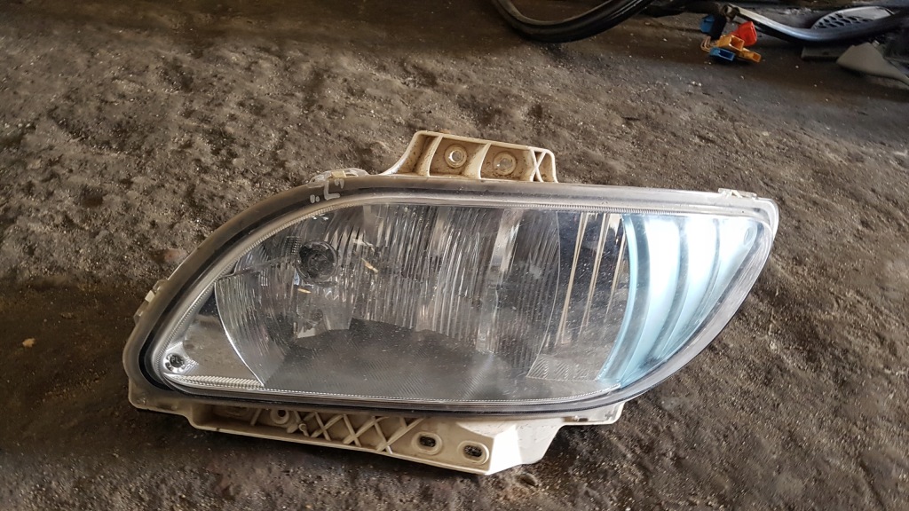 Купити Лампа протитуманна фара протитуманний лівий daf xf 106