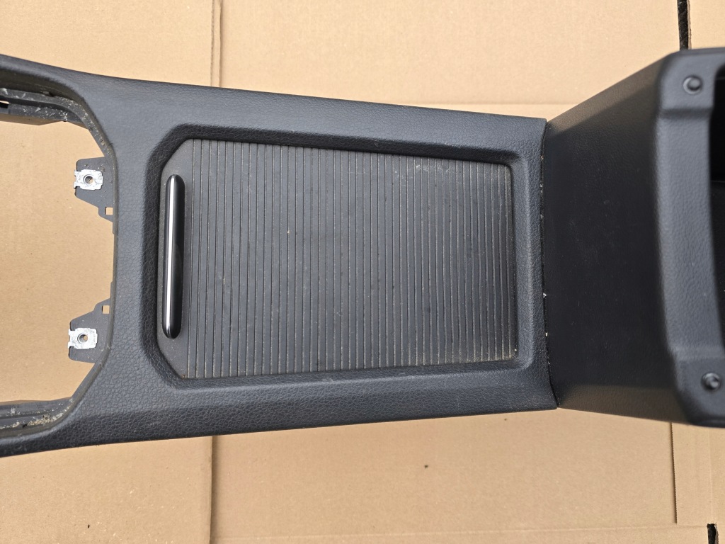 фото №5, Подлокотник тканевый туннель шторка vw golf vii 7 sportsvan оригинал