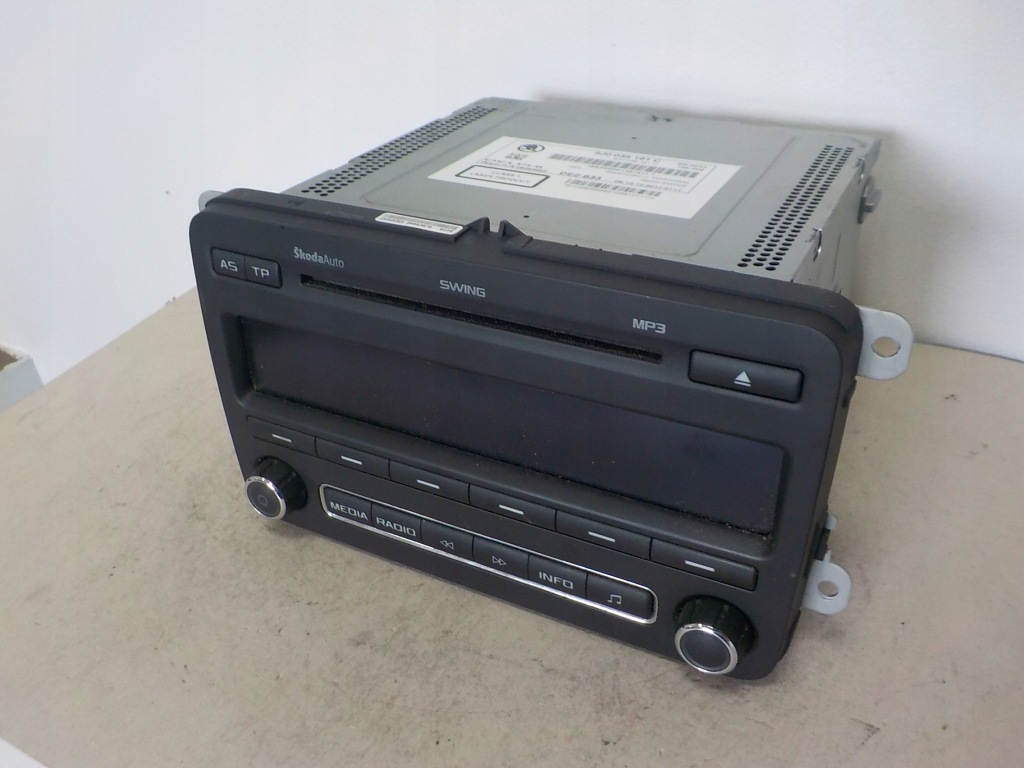 фото №4, Skoda fabia ii roomster радио заводской swing 5j0035161c