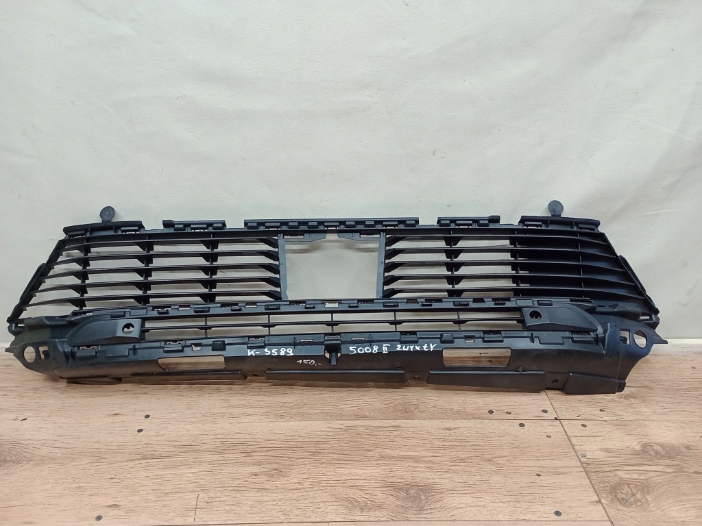 фото №1, Peugeot 5008 ii 2016-- решётка w бампер передний