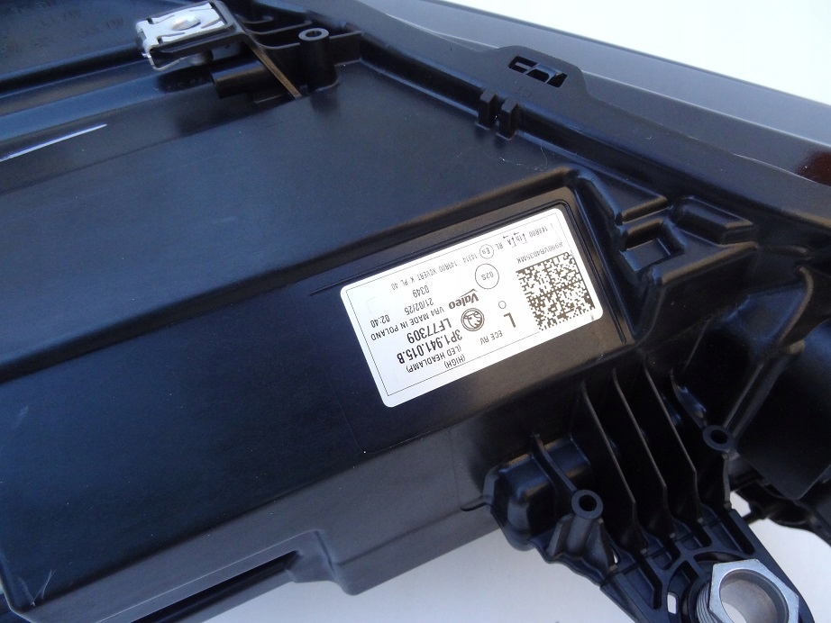 Комплектная левая фара перед full led matrix 3p1941015b skoda superb iv Доставка