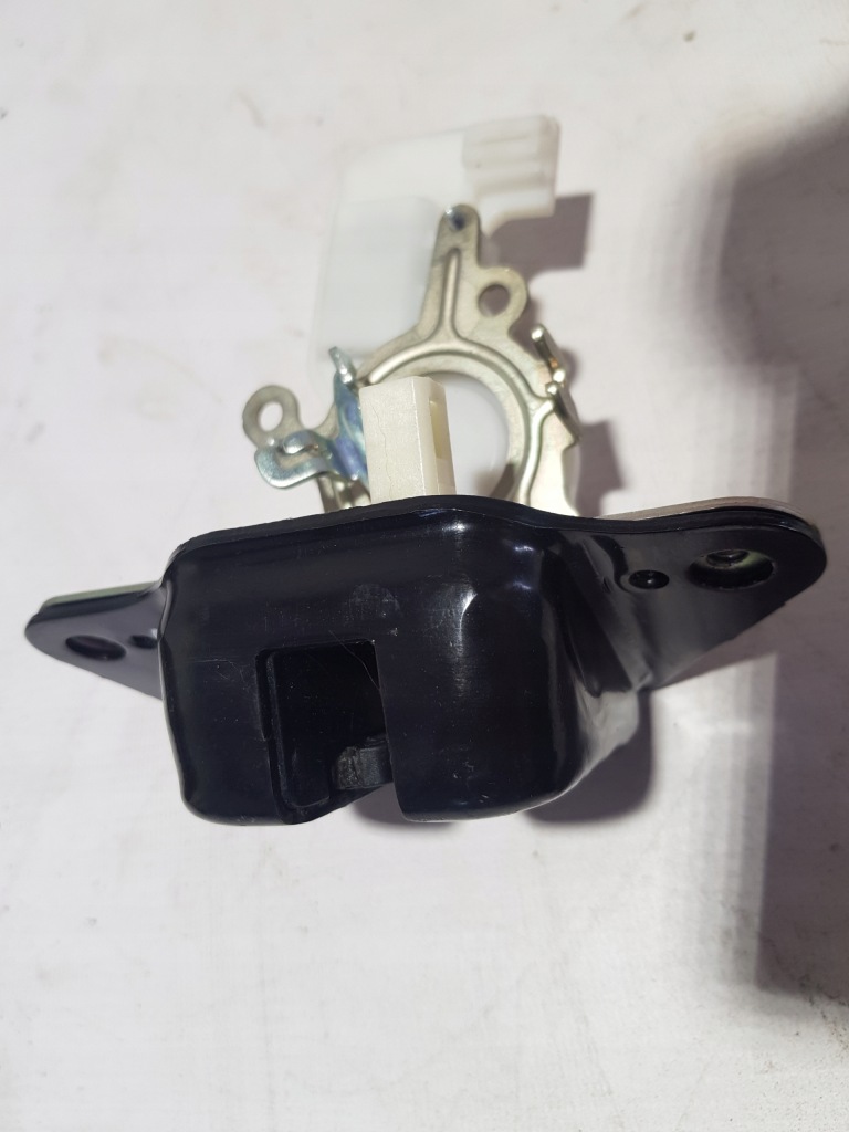 фото №1, Замок крышки багажника jeep cherokee kl v