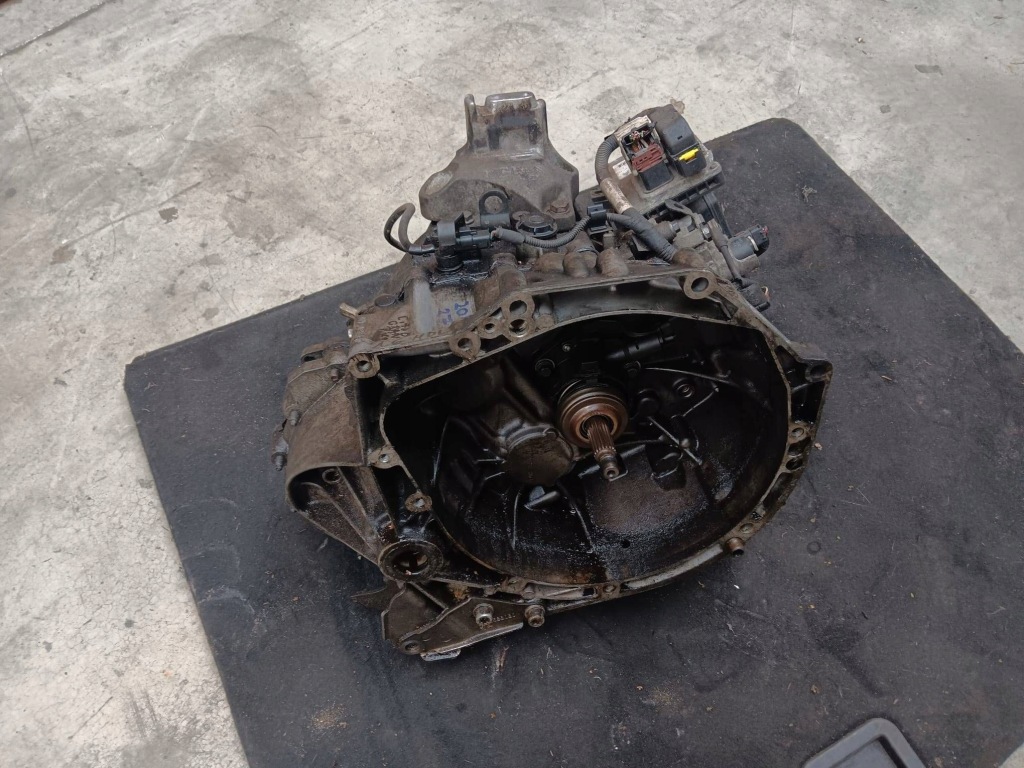 Купить 2015 citroen c4 grand picasso коробка передач передач 1600hdi 20dr27