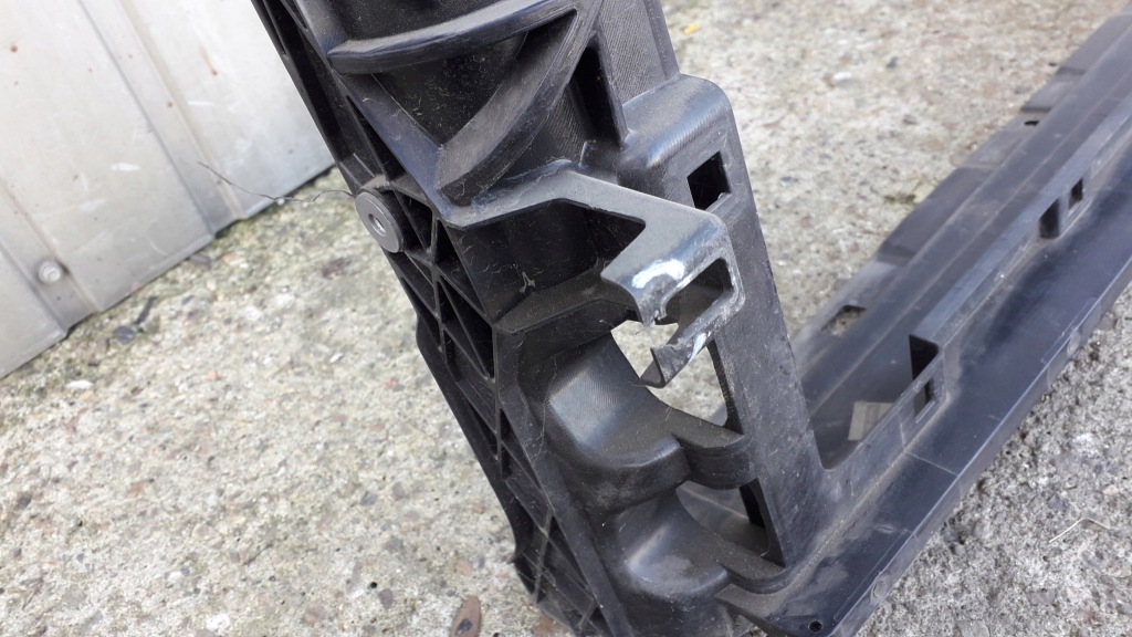 фото №2, Skoda octavia iii 3 pas передний 5e0805588