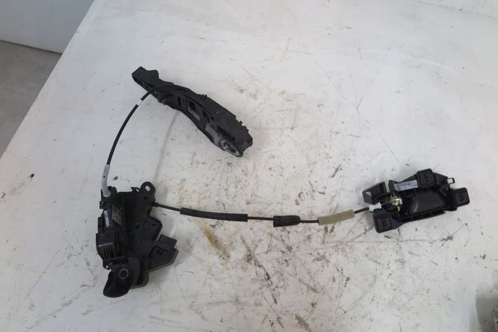 фото №1, Замок ручка дверь левый перед передний citroen c4 iii 9832796880