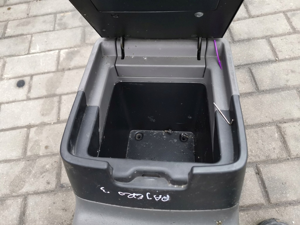 фото №7, Подлокотник кожа mitsubishi pajero iii