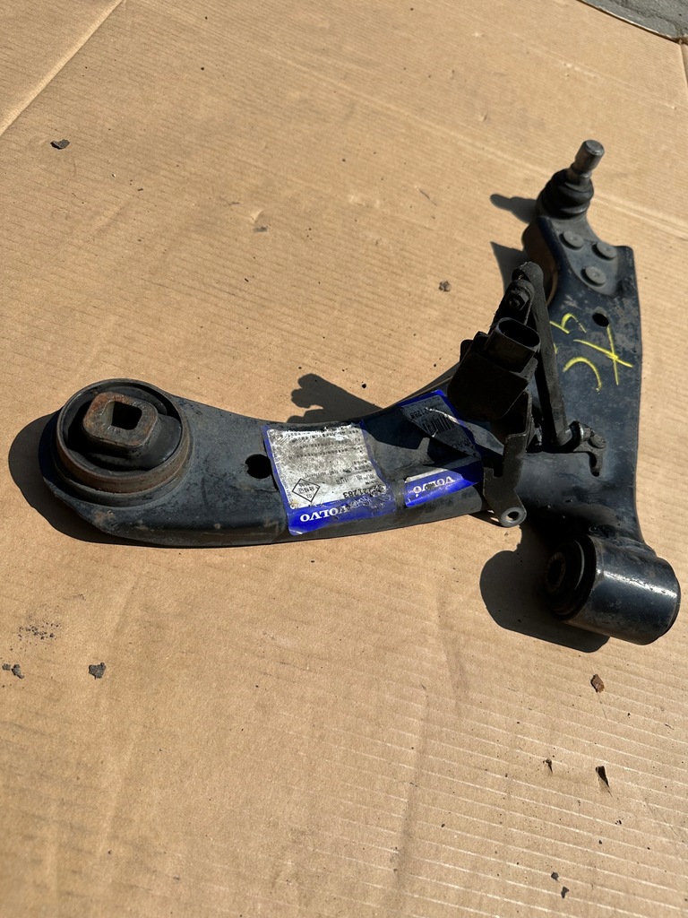 фото №5, Volvo xc40 рычаги передние комплект