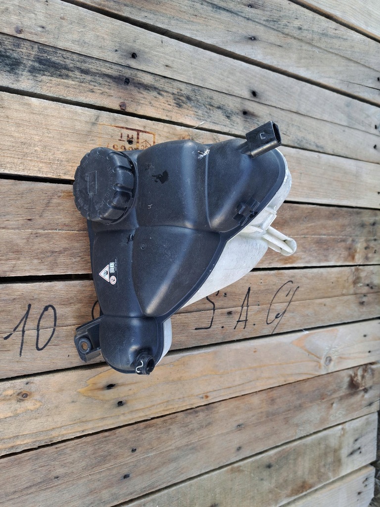 фото №1, Mercedes w251 r-klasa бачок kpl 2515000049