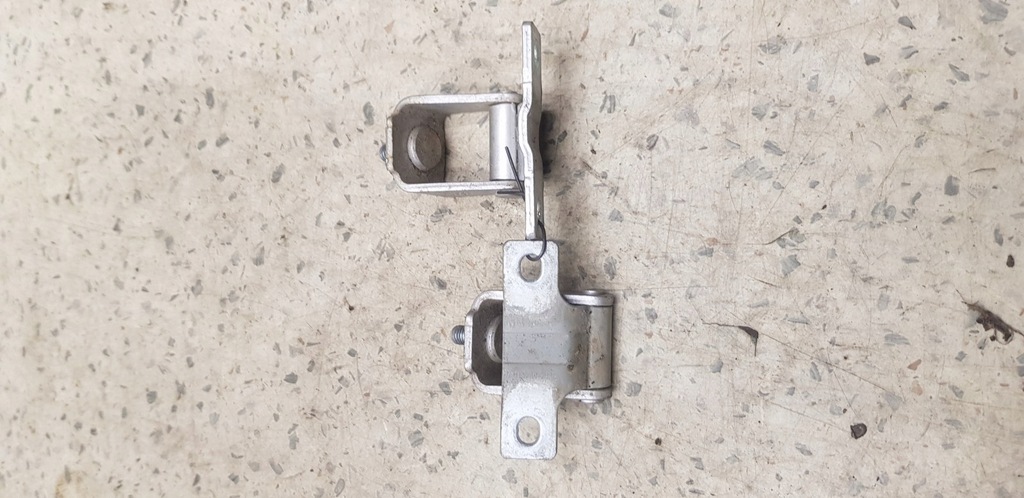 фото №1, Петли крышки багажника kpl mitsubishi colt vi hb