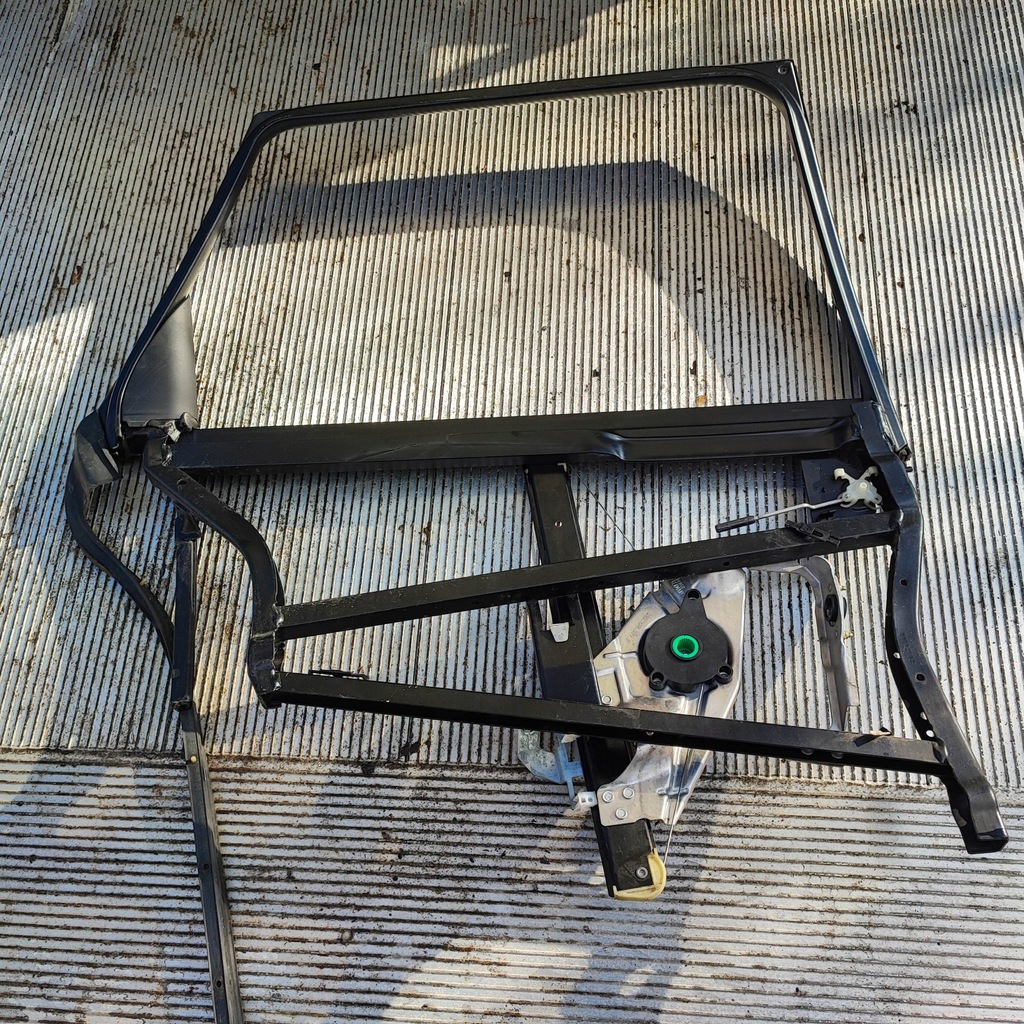 фото №10, Рамка прокладка механізм скло лівий задня audi a6 c5 kombi