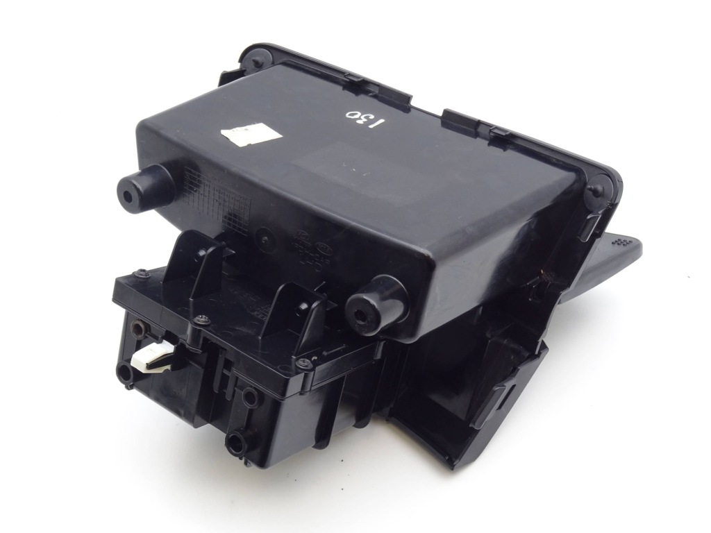 Пепельница hyundai i30 nr22 в Украине