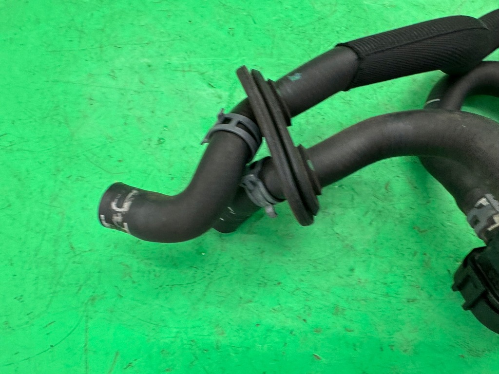 фото №9, Труба шланг wąż wody гумовий елемент клапан обігрівача audi a5 8t 2.0 tfsi 07- a4 b8