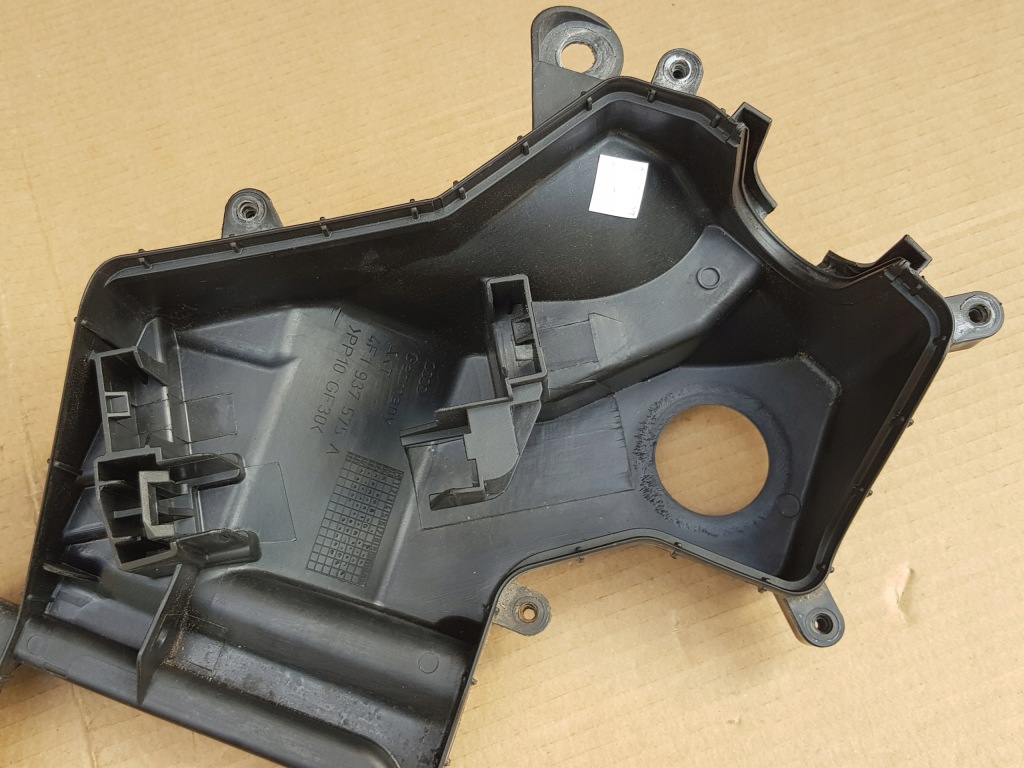 Комплектна корпус запобіжників жабо audi a6 c6 4f1937575a 4f1937576b в Україні