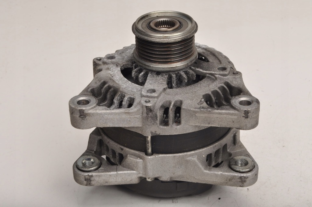 Peugeot 3008 2 1.2 12v puretech 131km генератор 9820893880 Киев