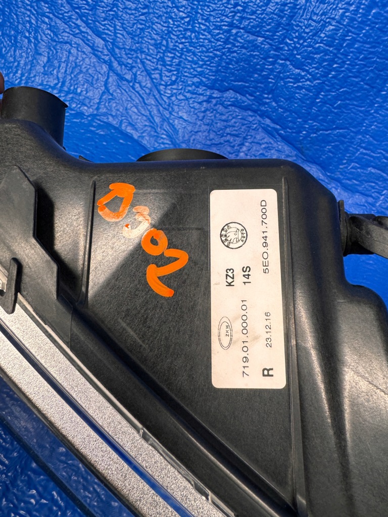 фото №16, Протитуманна фара правий skoda octavia iii 2012- 5e0941700d