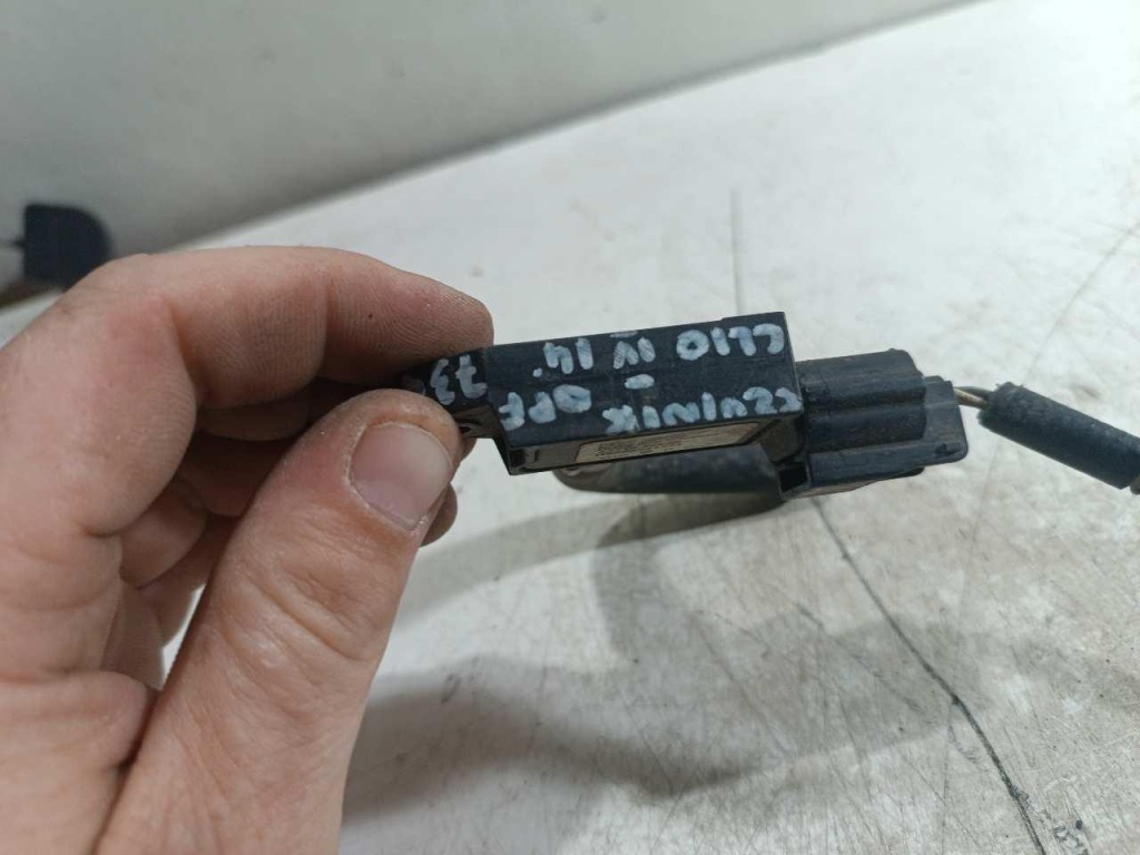 фото №3, Датчик давления fap dpf renault clio iv 1.5 dci 8200741321