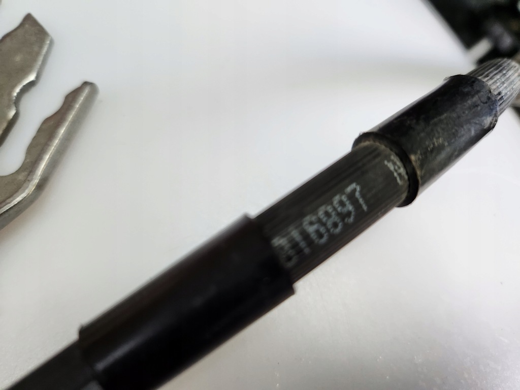 фото №8, Шланг тормозной передний правый land rover defender ii 2020 оригинальный номер