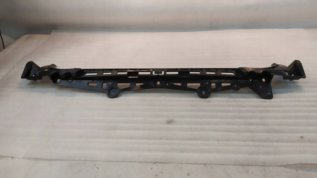 фото №9, Напрямна бампера задня середина panamera 971 971807863a